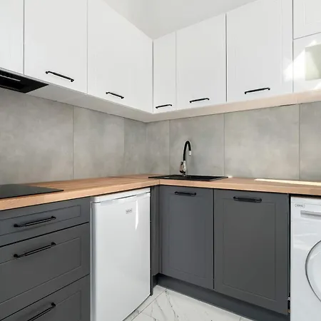 Modern Very Berry In By Renters Apartamento *
