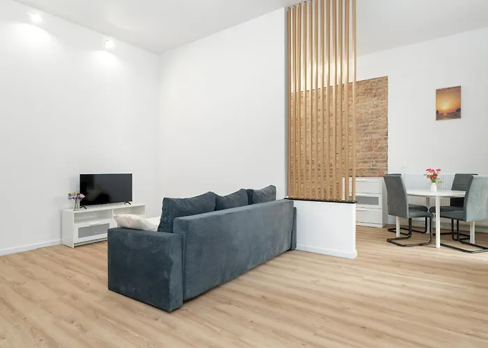 Modern Very Berry In By Renters *