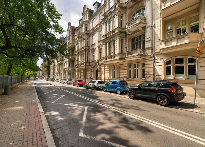 Modern Very Berry In By Renters Poznan