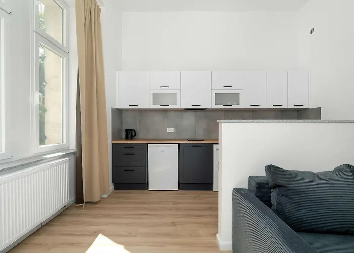 Modern Very Berry In By Renters * Poznan